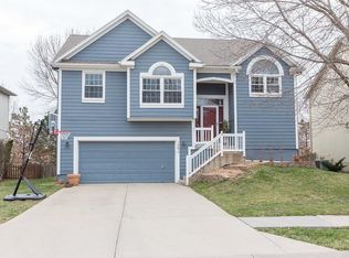 14879 S Summit St, Olathe, KS 66062
