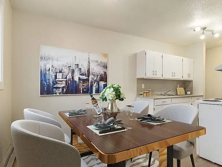 4402 50th Ave #204 — Photo 2