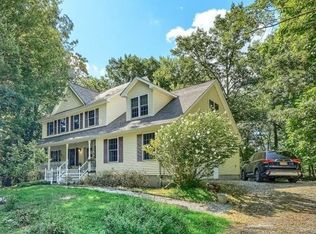 3 Melissa Ln, Highland Mills, NY 10930