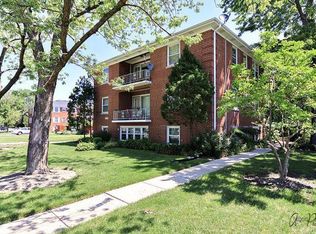 1855 Parkside Dr, Park Ridge, IL 60068