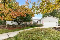 213 Mistletoe Dr-1