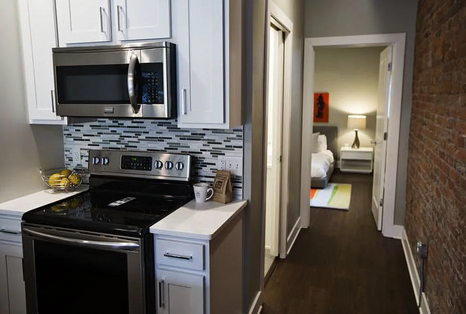 130 Locust - 10 — Photo 3
