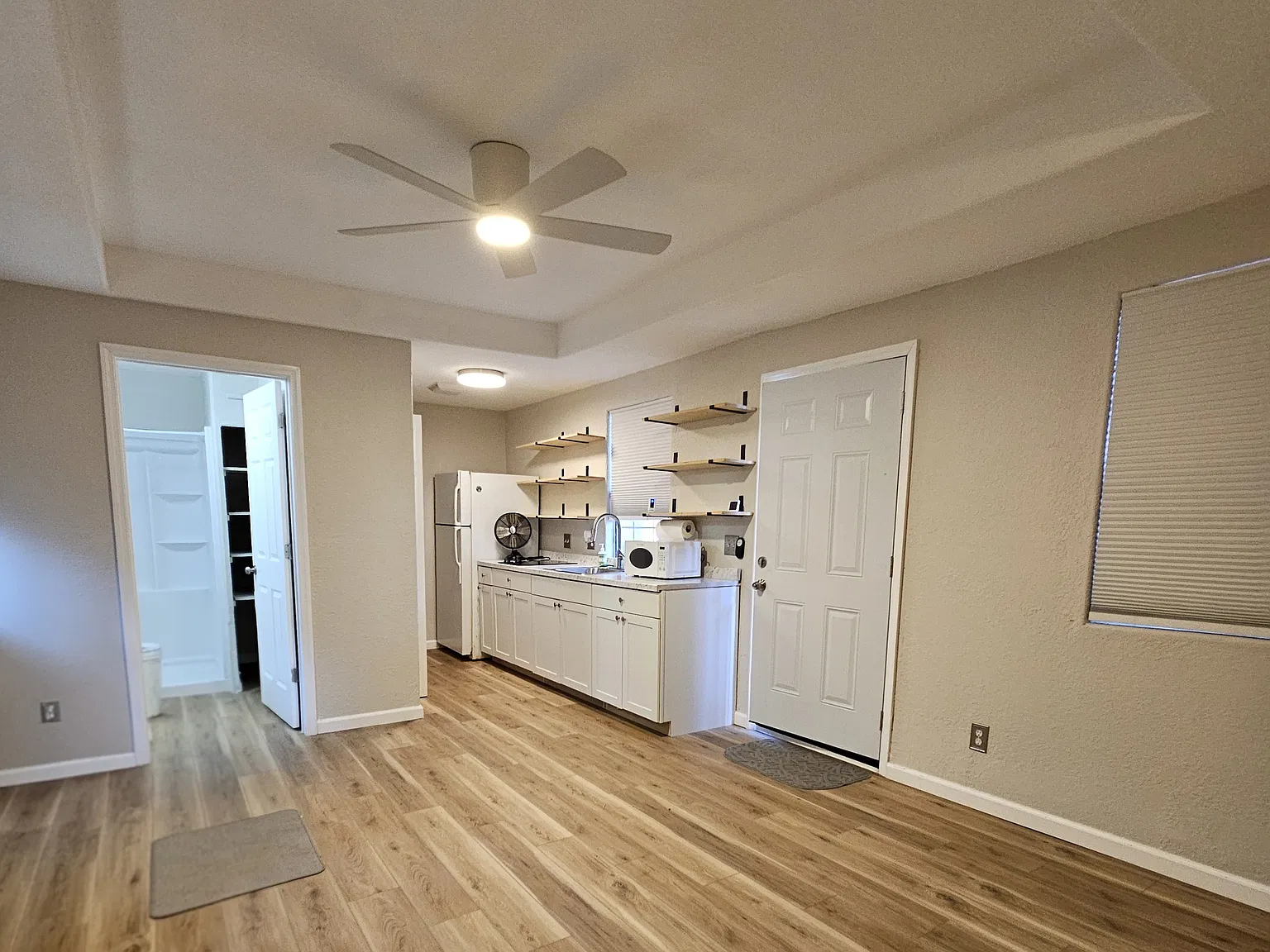 2508 Ohio Ct S — Photo 3
