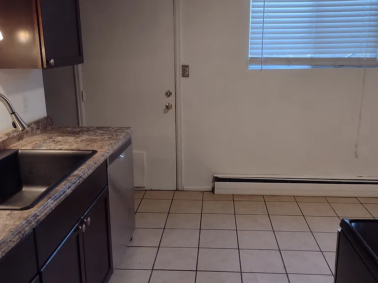 Eat in kitchen