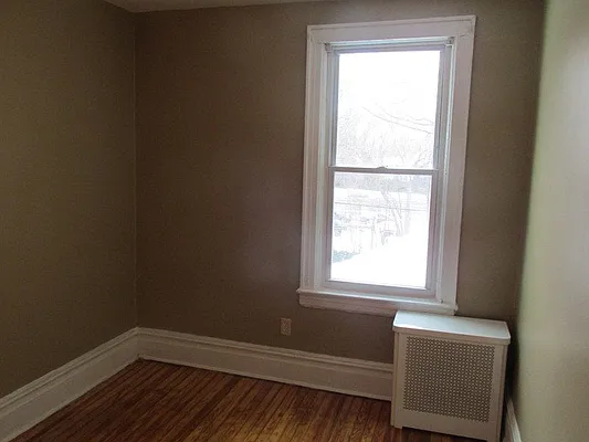 Rented by Windsor Homes Realty Corp | media 14