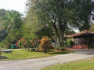 5259 Maple Ln, Naples, FL 34113