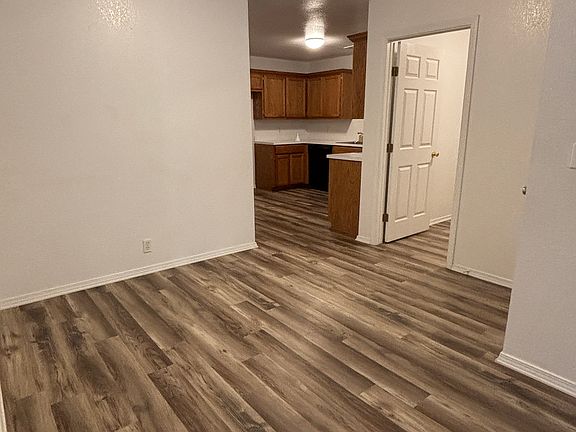 4th image of 2420 Briarwood Ct NW