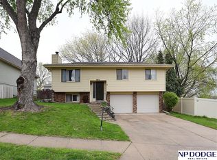 8812 Monroe St, Omaha, NE 68127