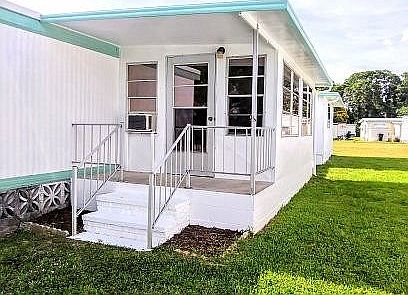 4th image of 5516 Holiday Park Blvd
