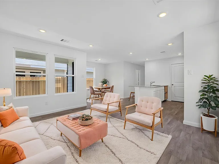 11927 Detar Ct — Photo 7