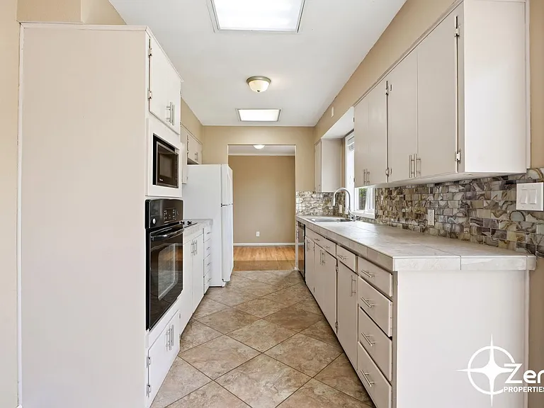 8317 Chesapeake Dr — Photo 11