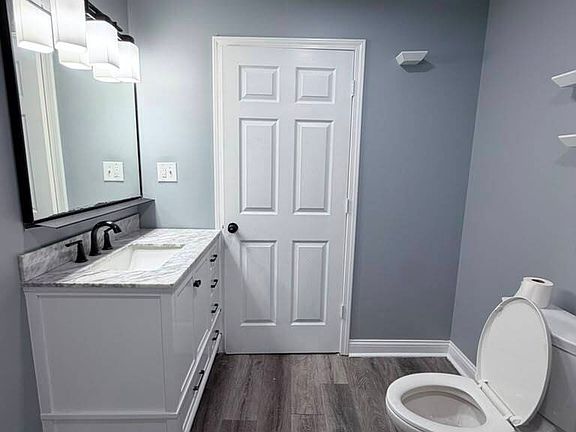 5th image of 1243 W 19th St