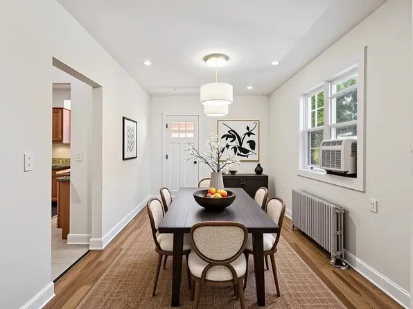 61-12 Main Street image 4 of 31