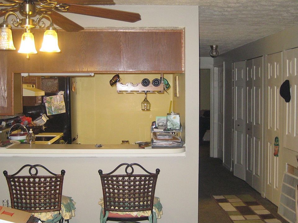 Breakfast Bar Kitchen and Hallway