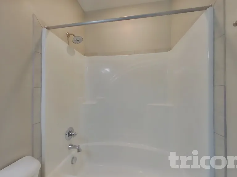 729 W Coker Way — Photo 15