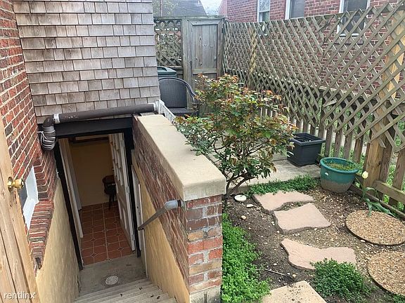 5th image of 800 Elder St NW #A