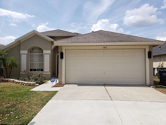 2nd image of 1421 Scotch Pine Dr