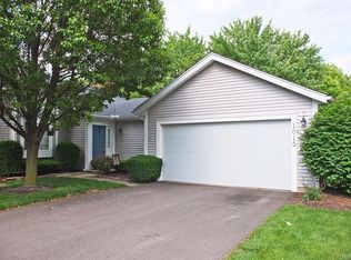1015 Skylight Cir, Dayton, OH 45458