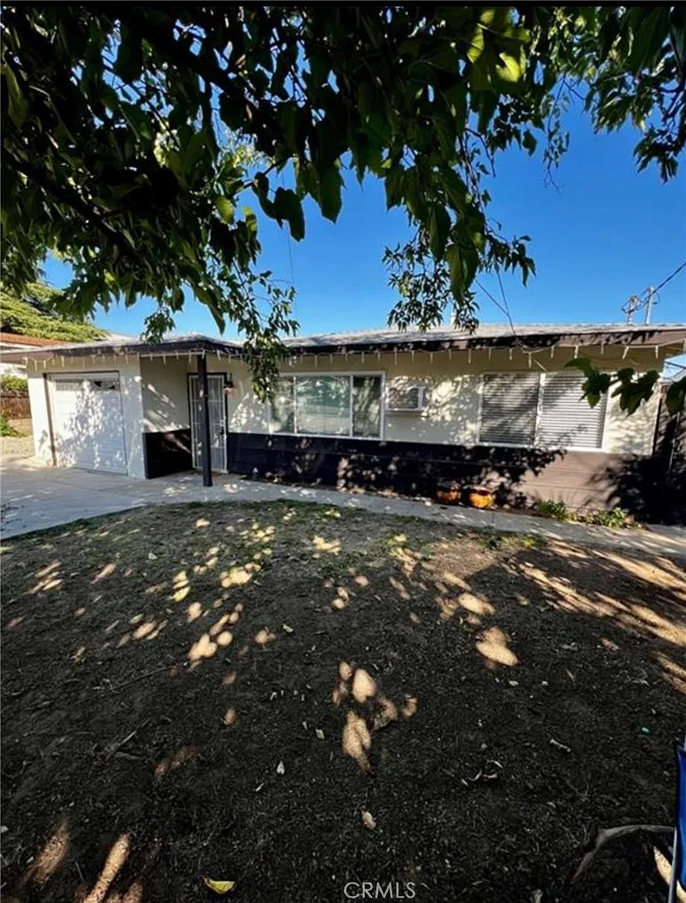 3 bed, 1008 sqft, $2,950 — Photo 1