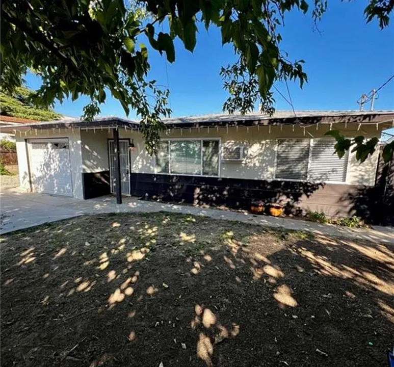 174 Maple Ave