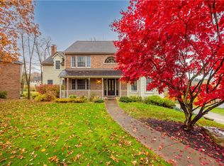 1627 Royal Oak Dr, Sewickley, PA