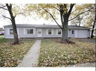 101 Arlington Dr, Romeoville, IL 60446