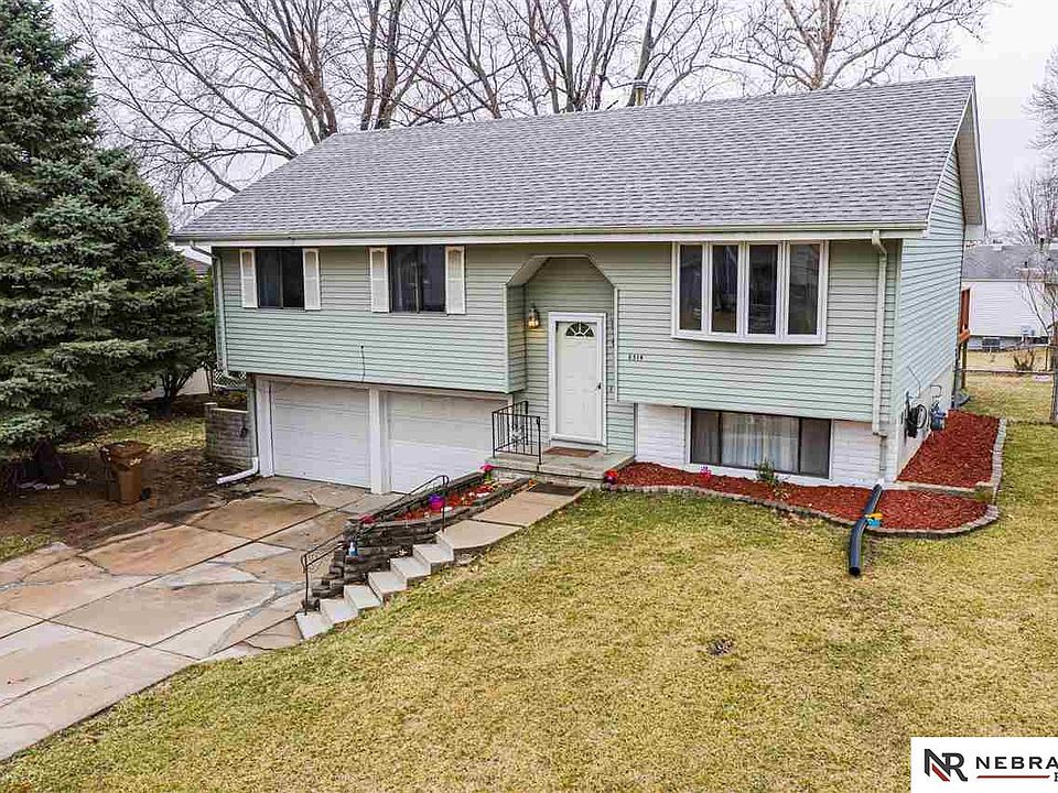 1st image of 8514 S 47th St