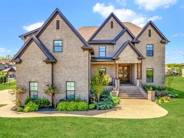 842 Harrisburg Ln, Mount Juliet, TN 37122