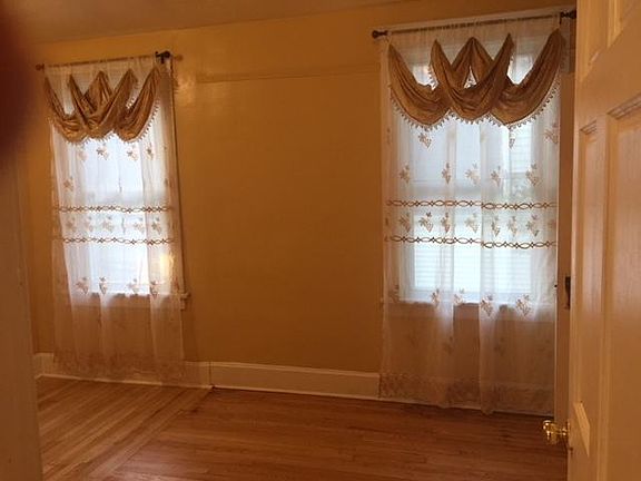 4th image of 6038 N Paulina St