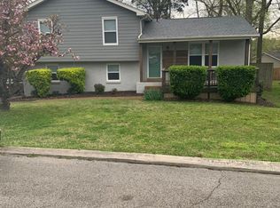 512 Belgium Dr, Hermitage, TN 37076