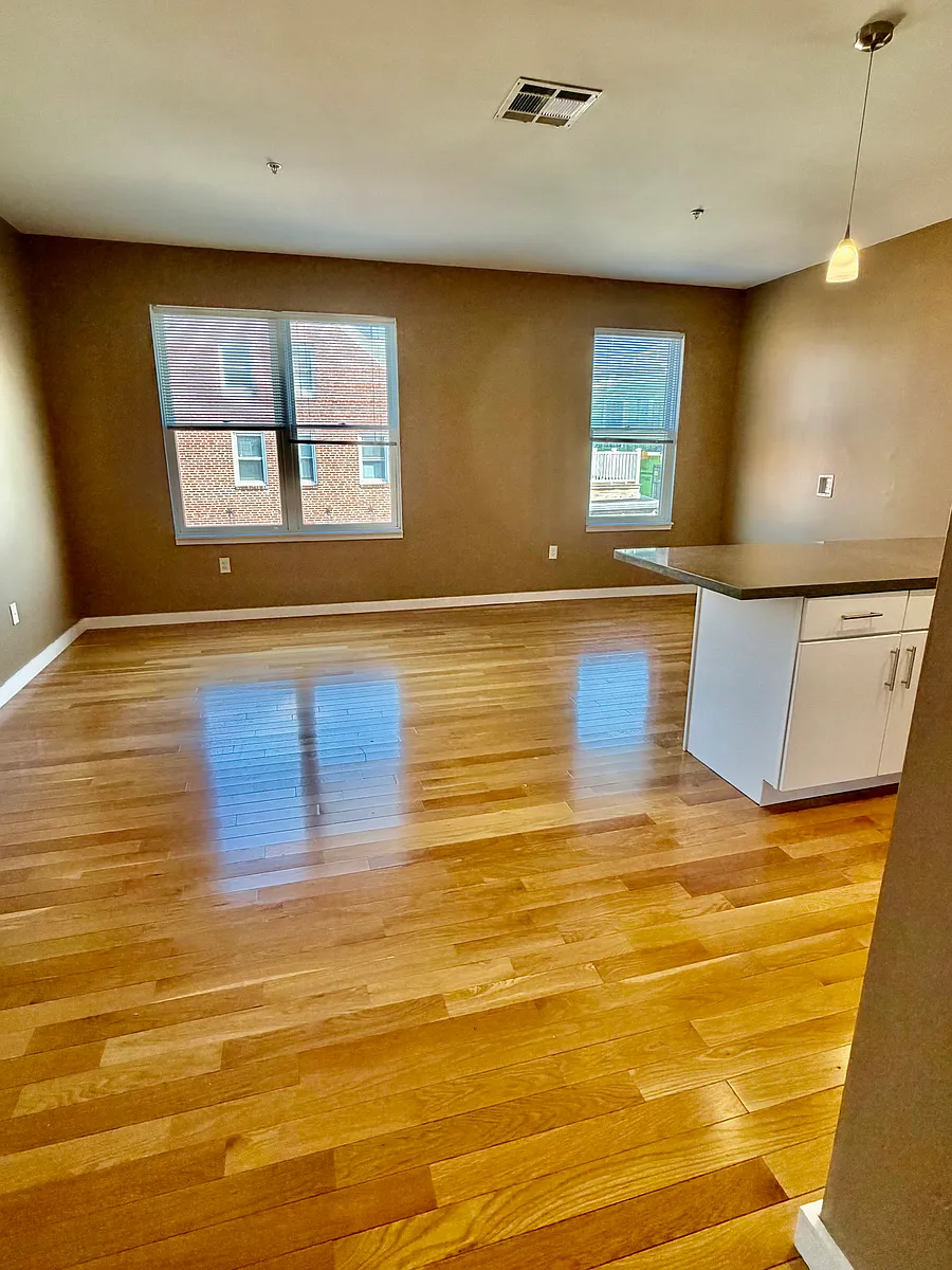 Building Photo - 20 Orleans St #302