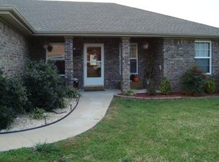 27 Olmstead Cir, Bella Vista, AR 72715