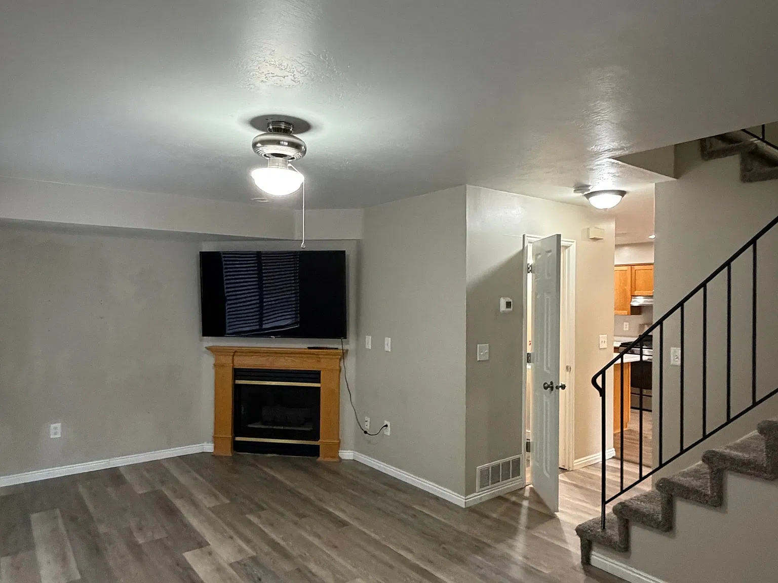 Townhome for rent in taylorsville! — Photo 2