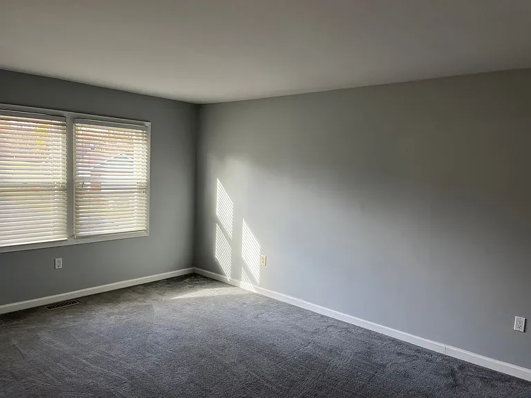 3435 Edenbridge Rd — Photo 38
