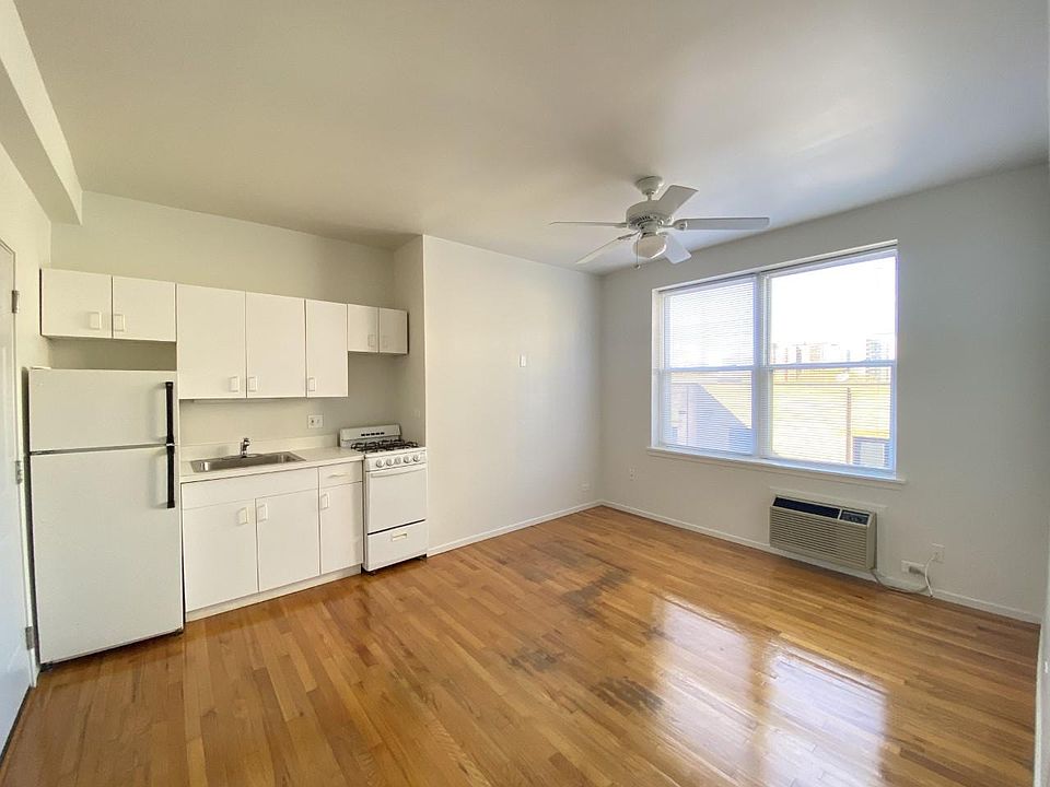 1st image of 5959-63 N Kenmore Ave #405