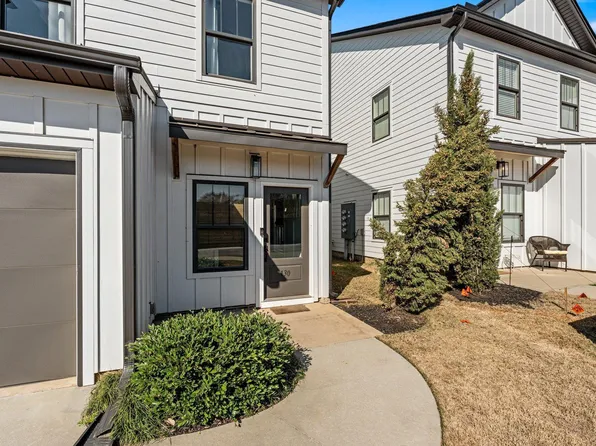 130 Park Ave, Greer, SC 29651