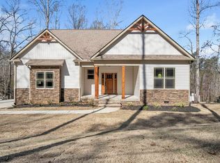 117 Circle Dr, Townville, SC 29689
