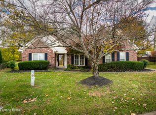 10804 Willow Lake Ct, Louisville, KY 40223