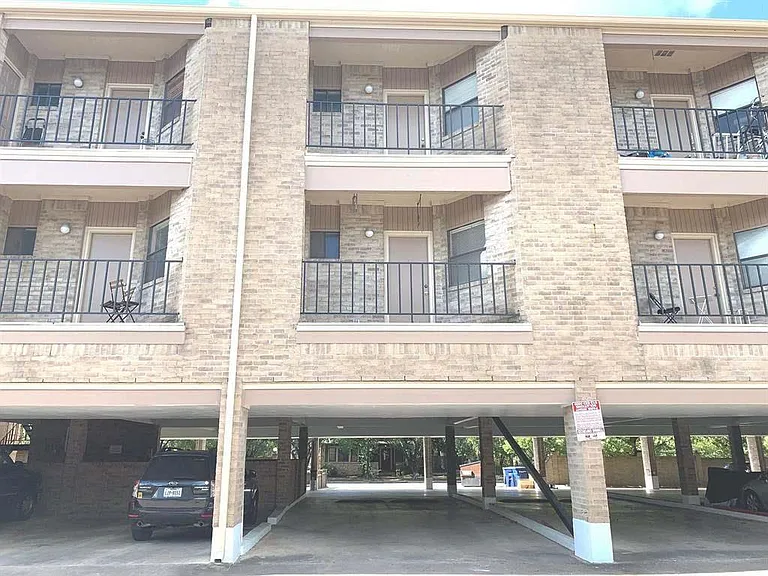 3316 Guadalupe St #209 — Photo 10