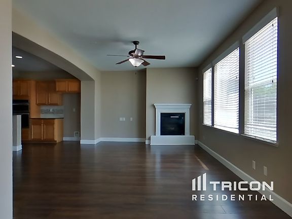 2nd image of 1153 Branston Dr