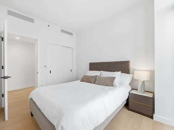 1807 66th Street image 9 of 12