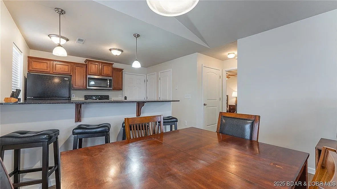 2 bed, 960 sqft, $1,950 — Photo 4
