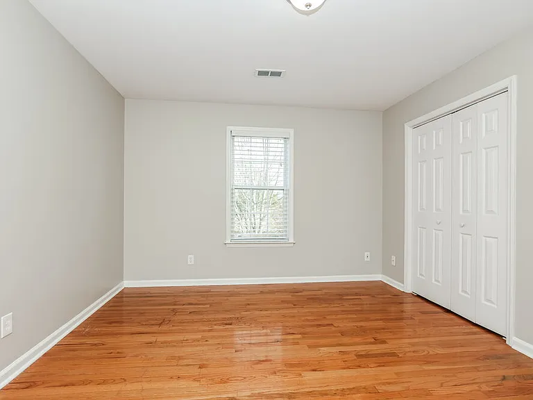 2306 Amber Glen Dr — Photo 15