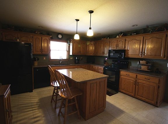 3rd image of 1024 Sunrise Dr