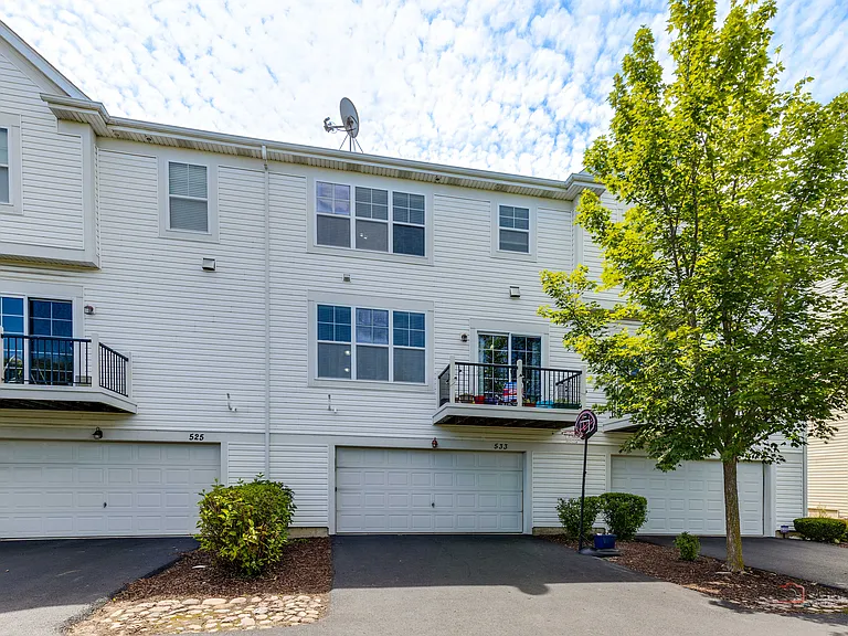 533 Plaza Pl #533 — Photo 32