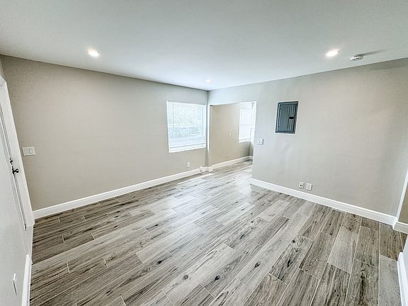 3rd image of 710 10th St