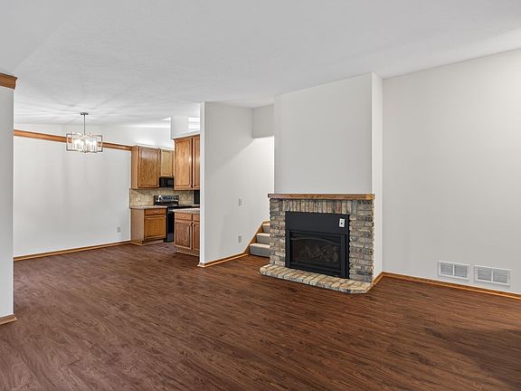 2nd image of 14748 Oak Run Ln