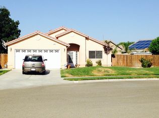 360 Highland Pl, Lemoore, CA 93245
