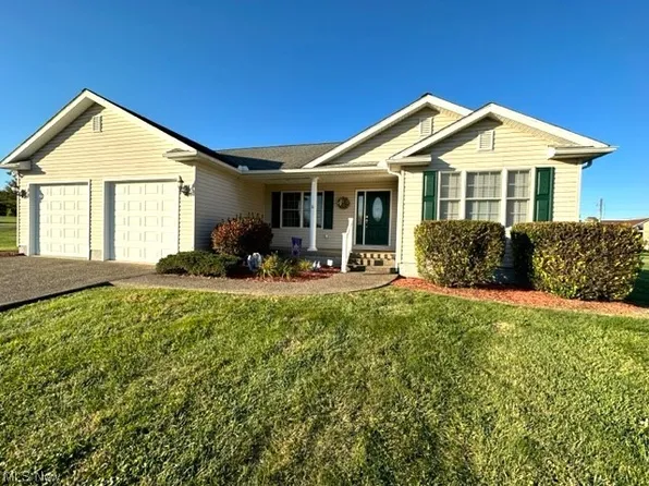 2725 Oxford Dr, Nashport, OH 43830