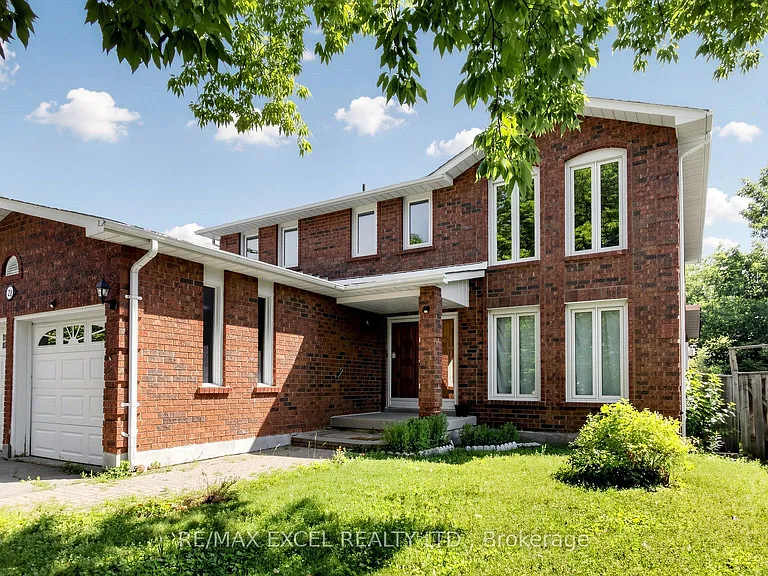 21 Mary Gapper Cres — Photo 3